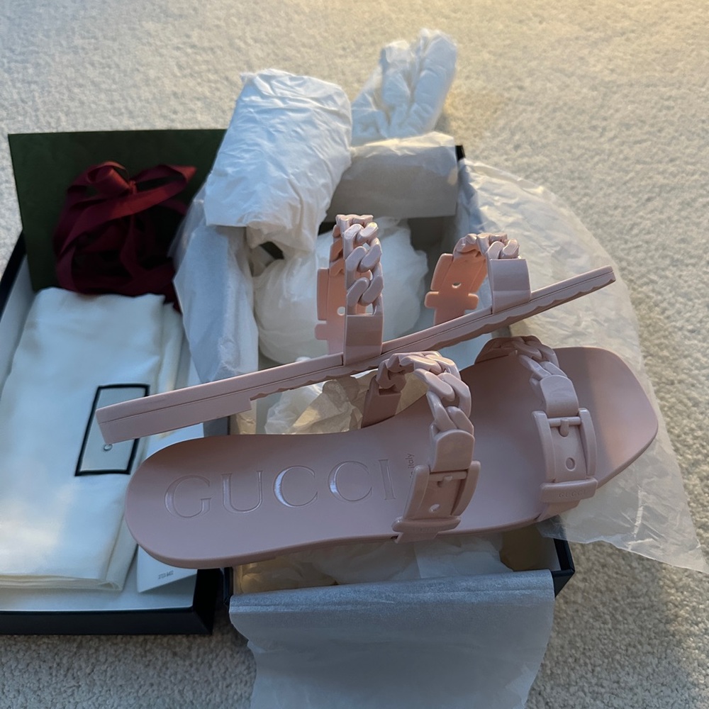 Pink Gucci Chain Rubber Sandals - Picture 5 of 5